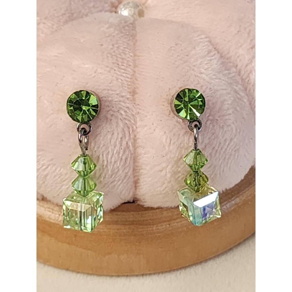 Vtg AUSTRIAN Crystal Faceted Cube Earrings Pale Green Dangle Drop FREE $HIP!